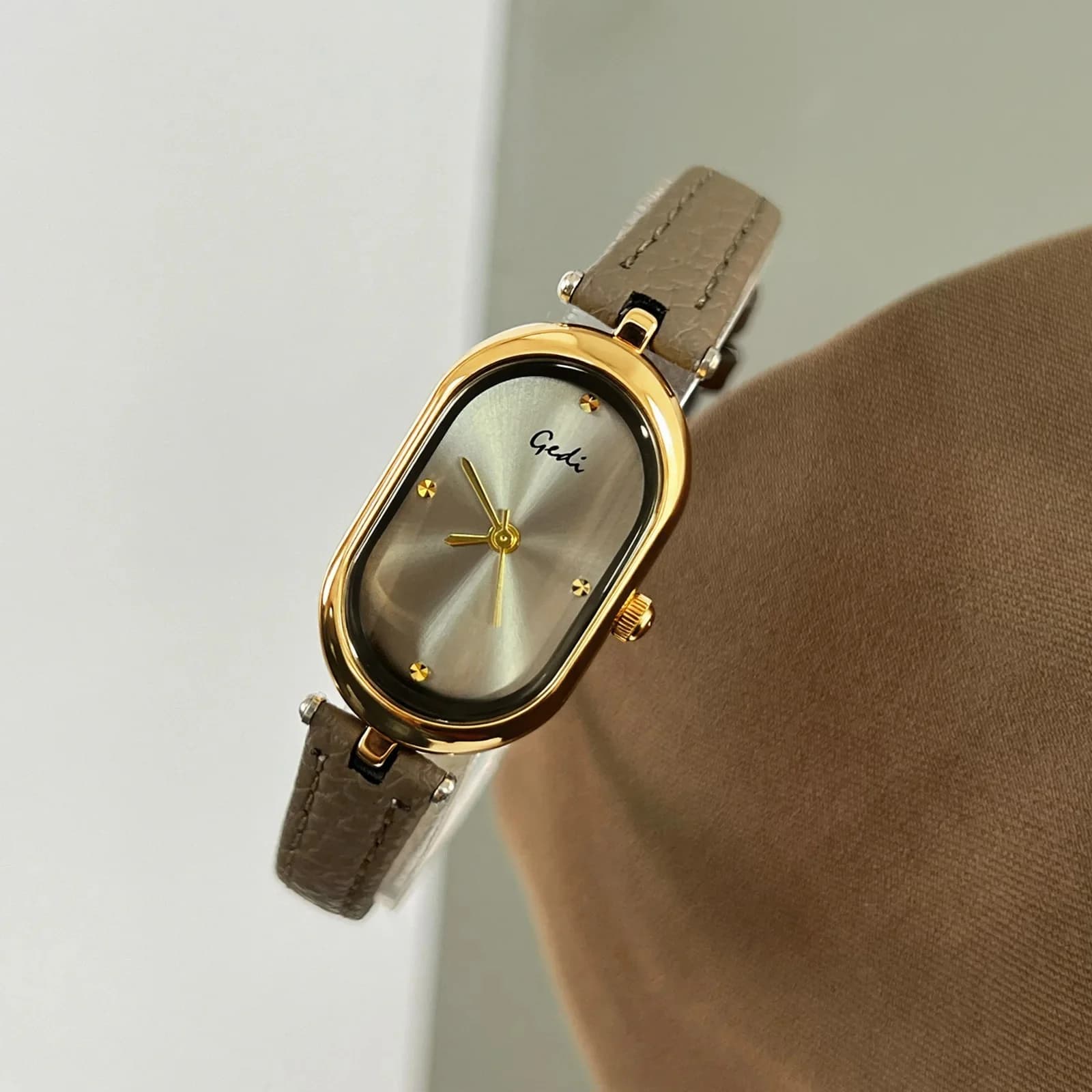 Gedi L0097 Vintage Ladies Watch 3